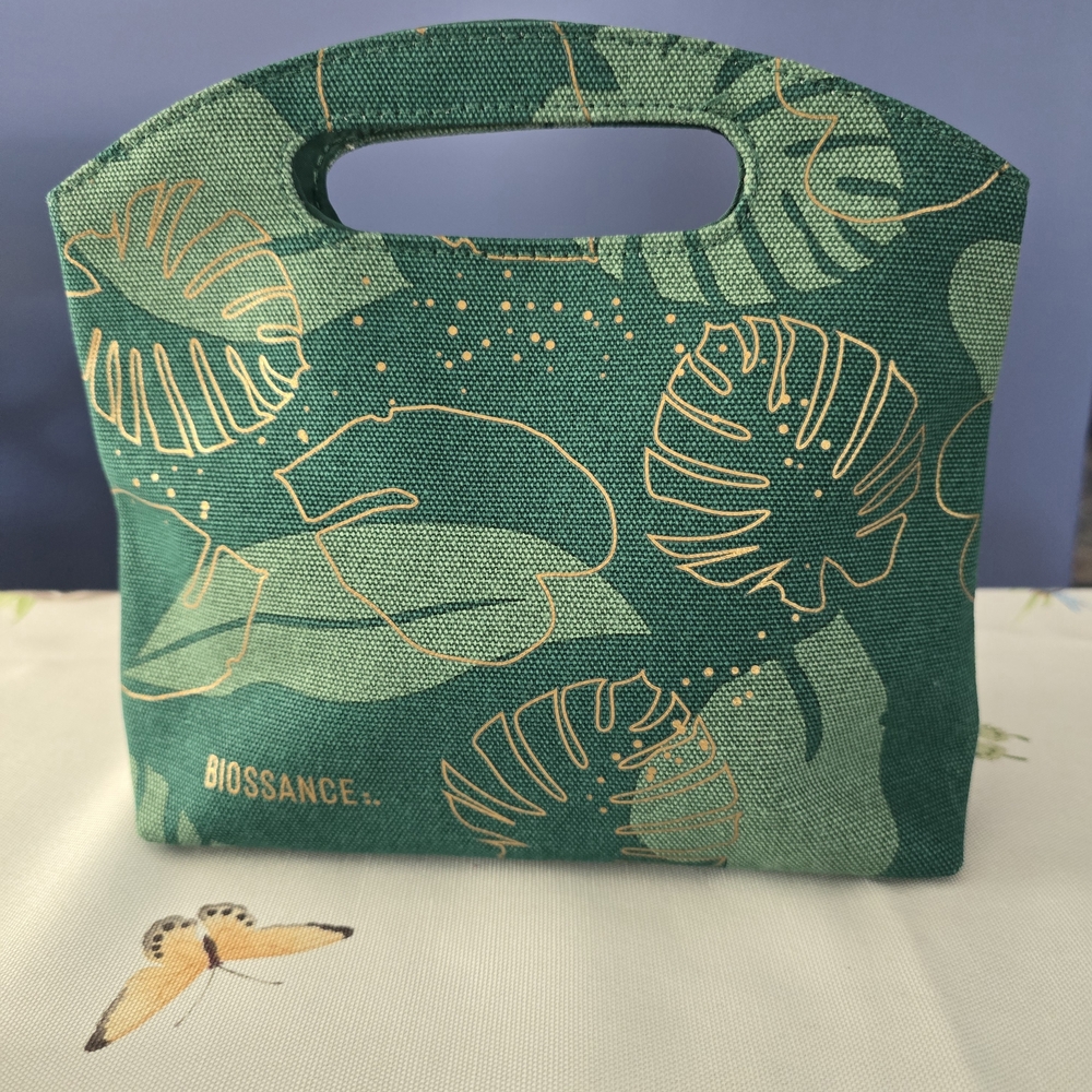 Biossance Green Plant Design Fabric Snap Clutch Cosmetic Makeup Bag.